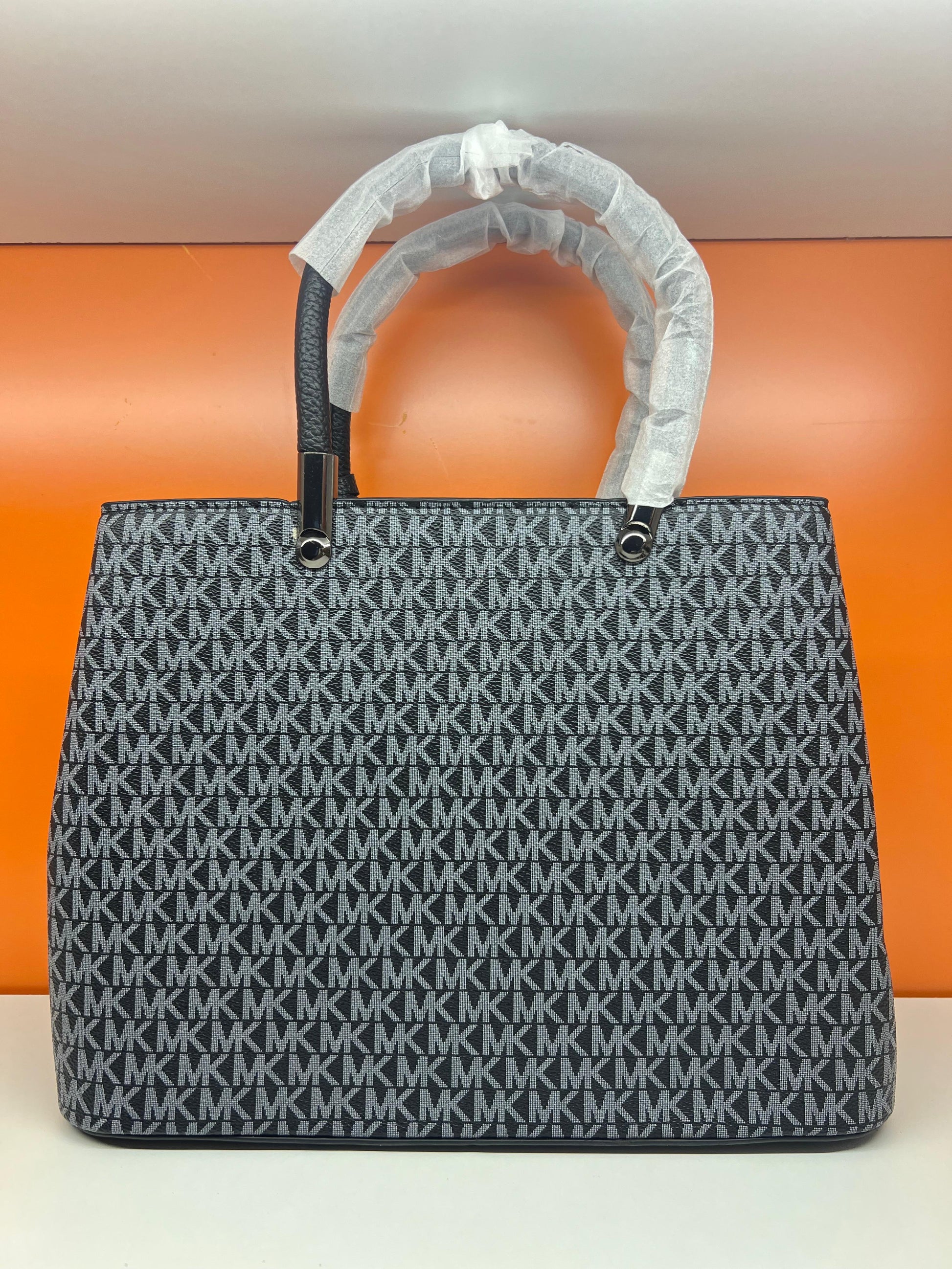 Michael Korse Shoulder & Crossbody Bag Medium Size